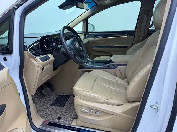 Buick GL8 2021