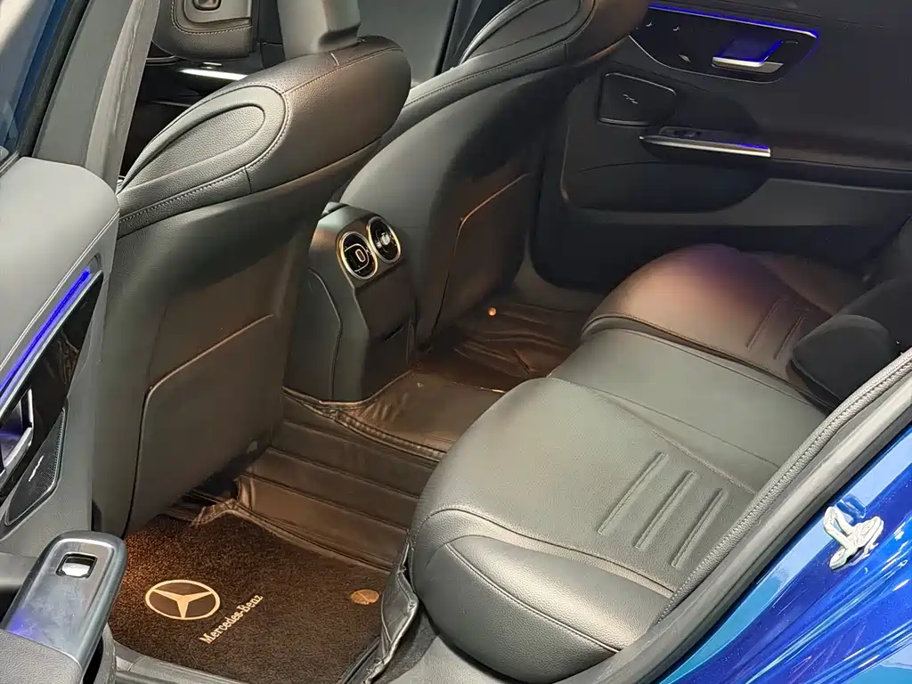 Mercedes-Benz C-Class 2021 — фото 16