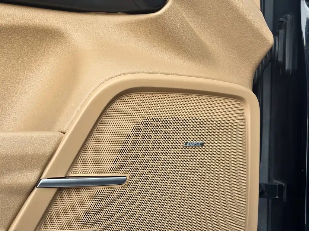Porsche Cayenne 2016 — фото 12