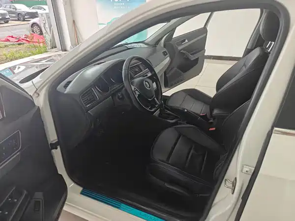 Volkswagen Lavida 2016