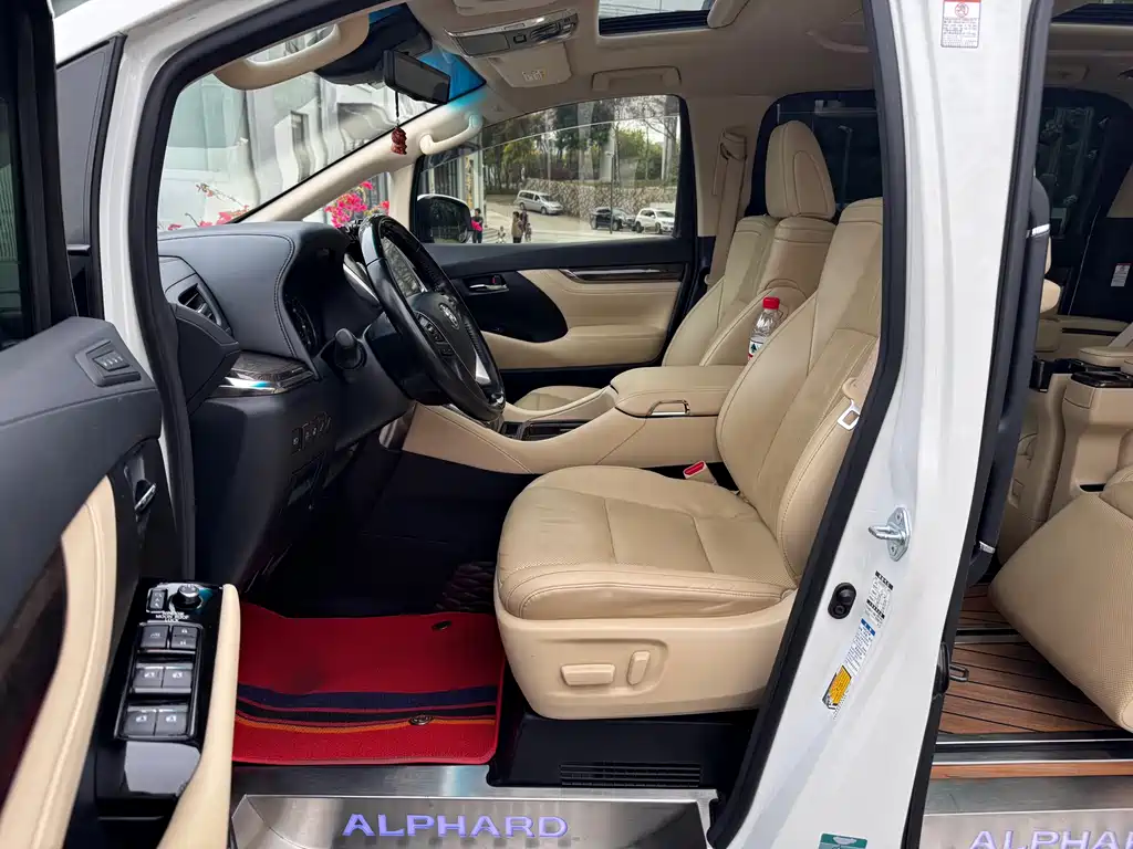Toyota Alphard 2021 — фото 6