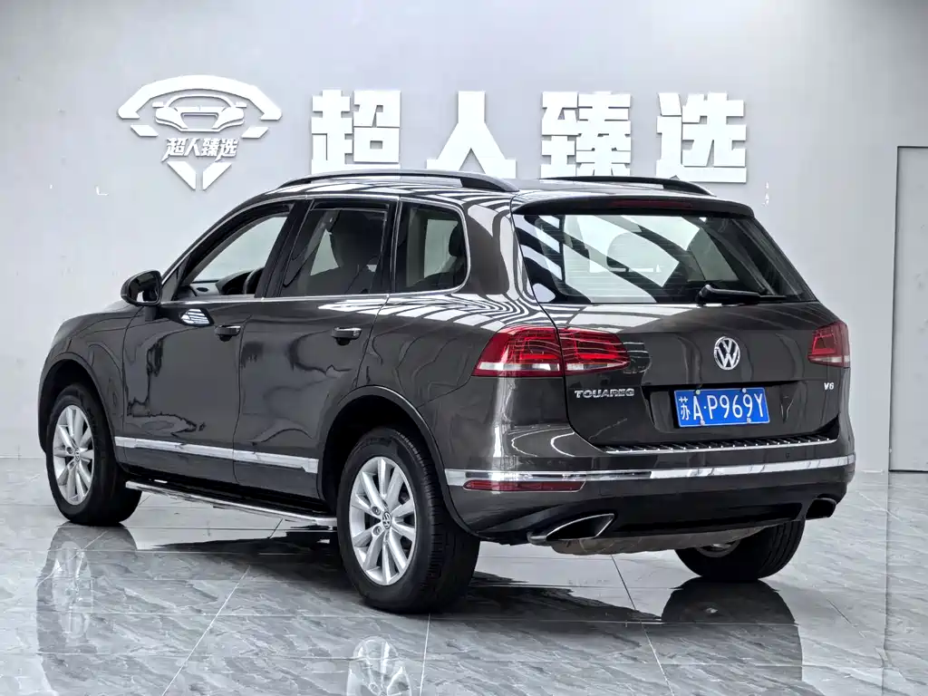 Volkswagen Touareg 2017 — фото 13