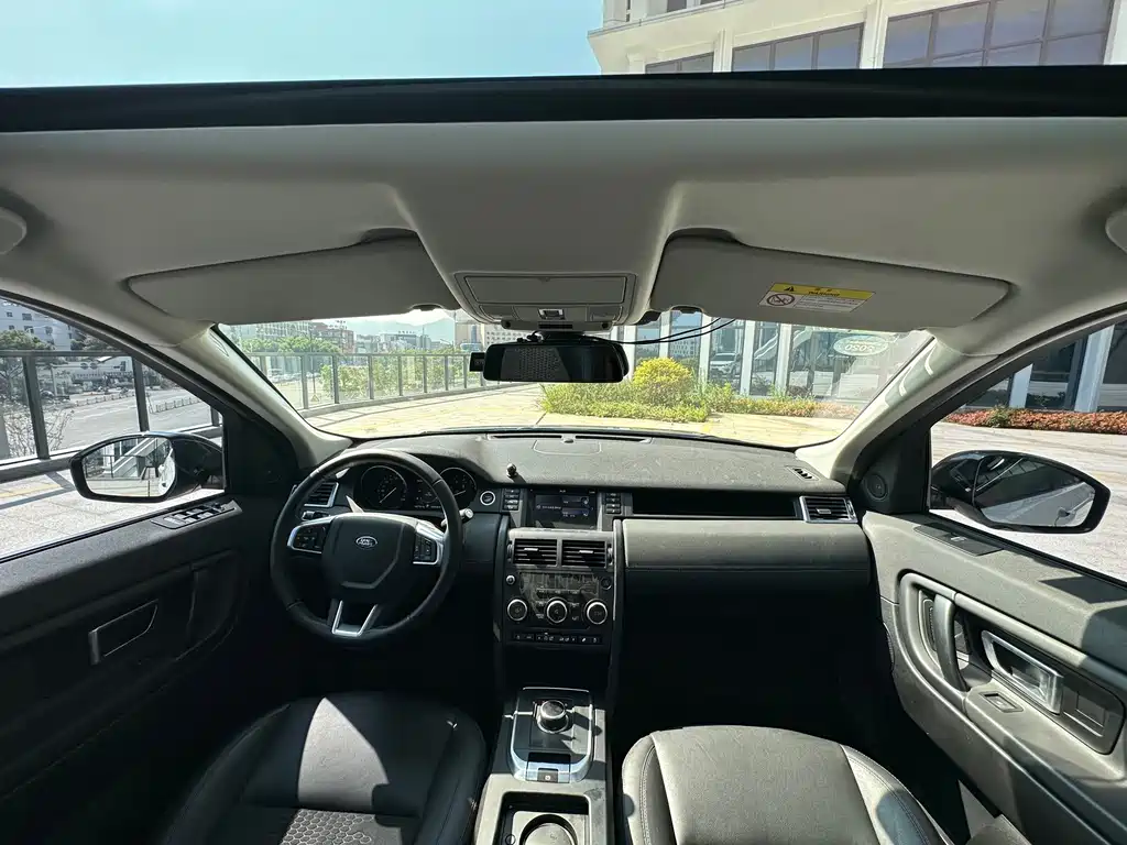 Land Rover Discovery Sport 2019 — фото 7