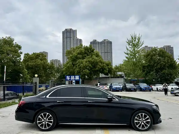 Mercedes-Benz E-Class 2016