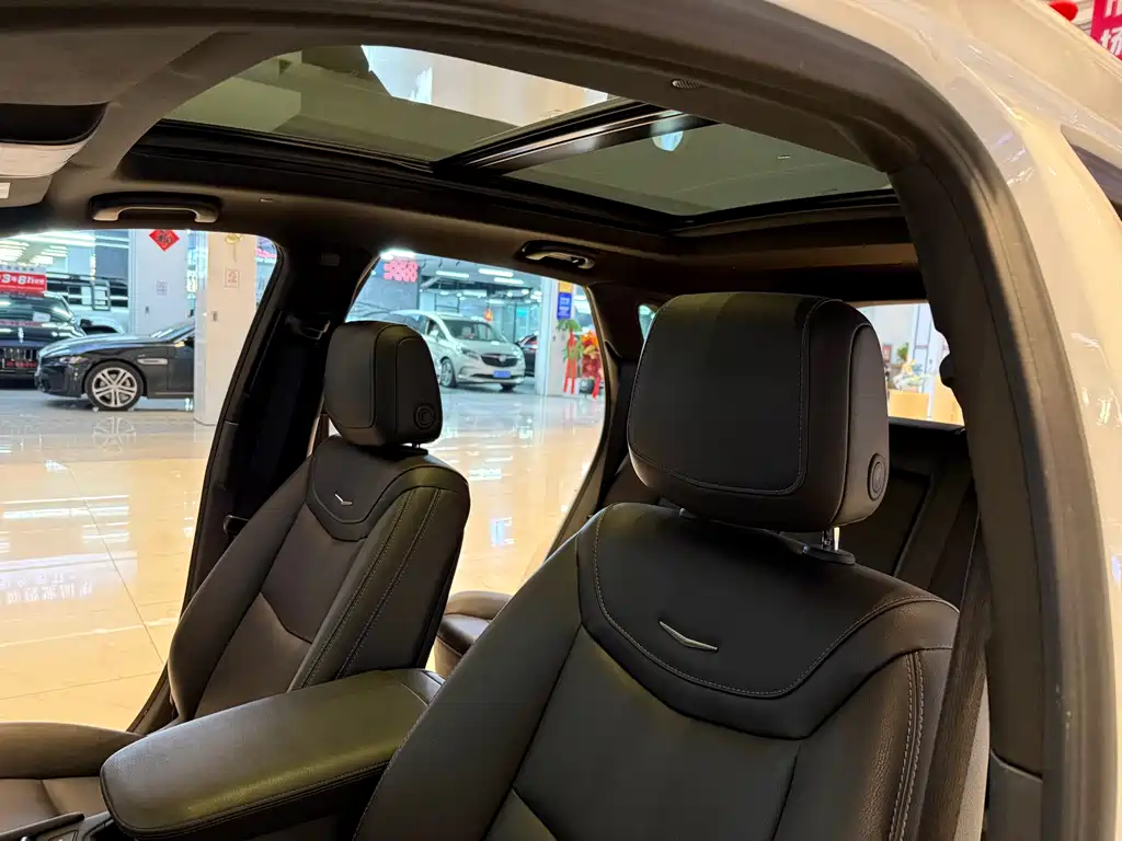 Cadillac XT5 2022 — фото 18