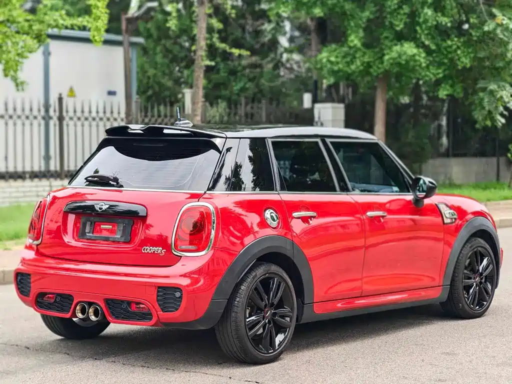 MINI MINI 2018