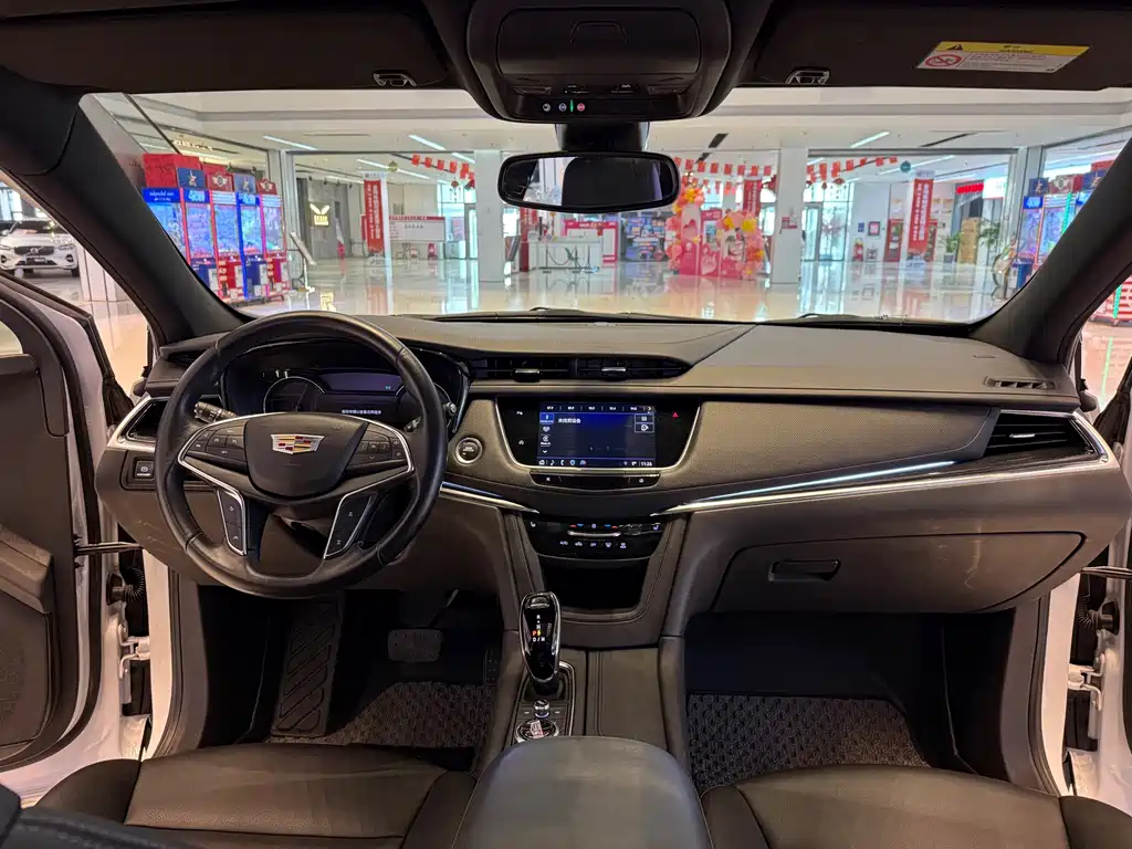 Cadillac XT5 2022 — фото 15