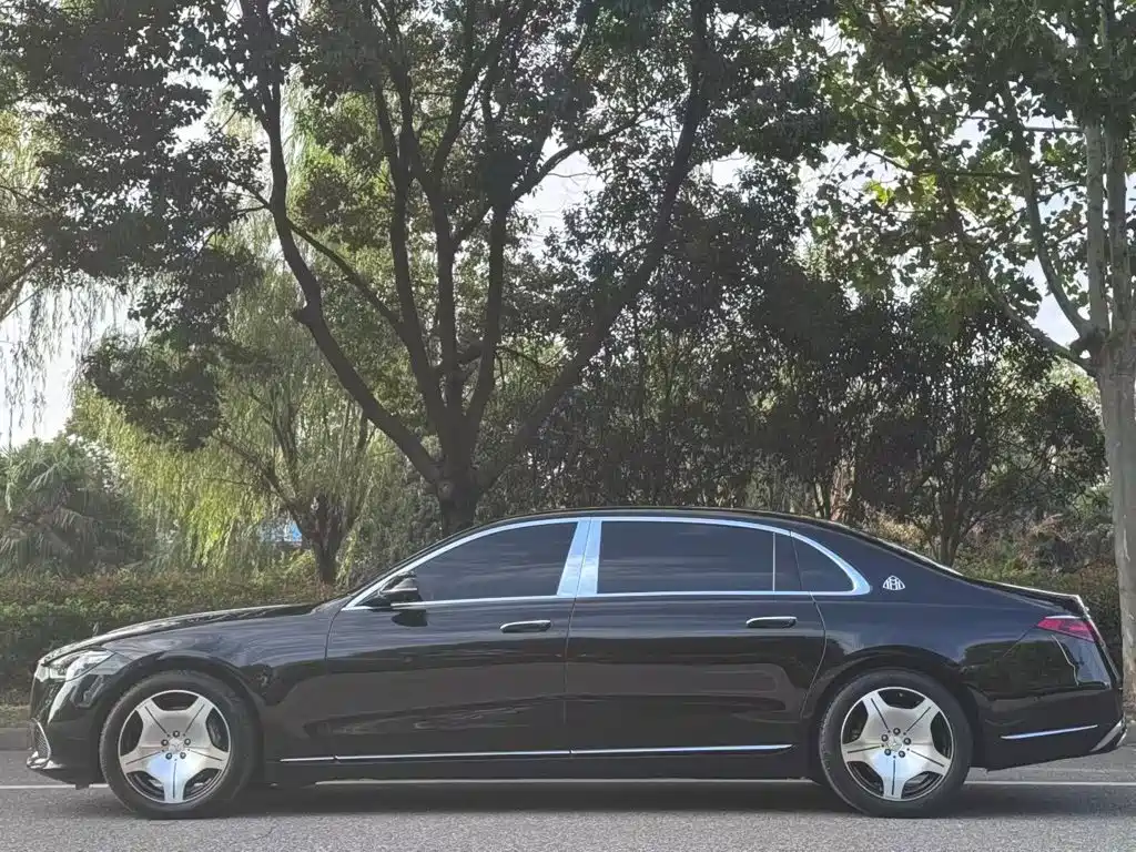 Mercedes-Benz Maybach S-Class 2023
