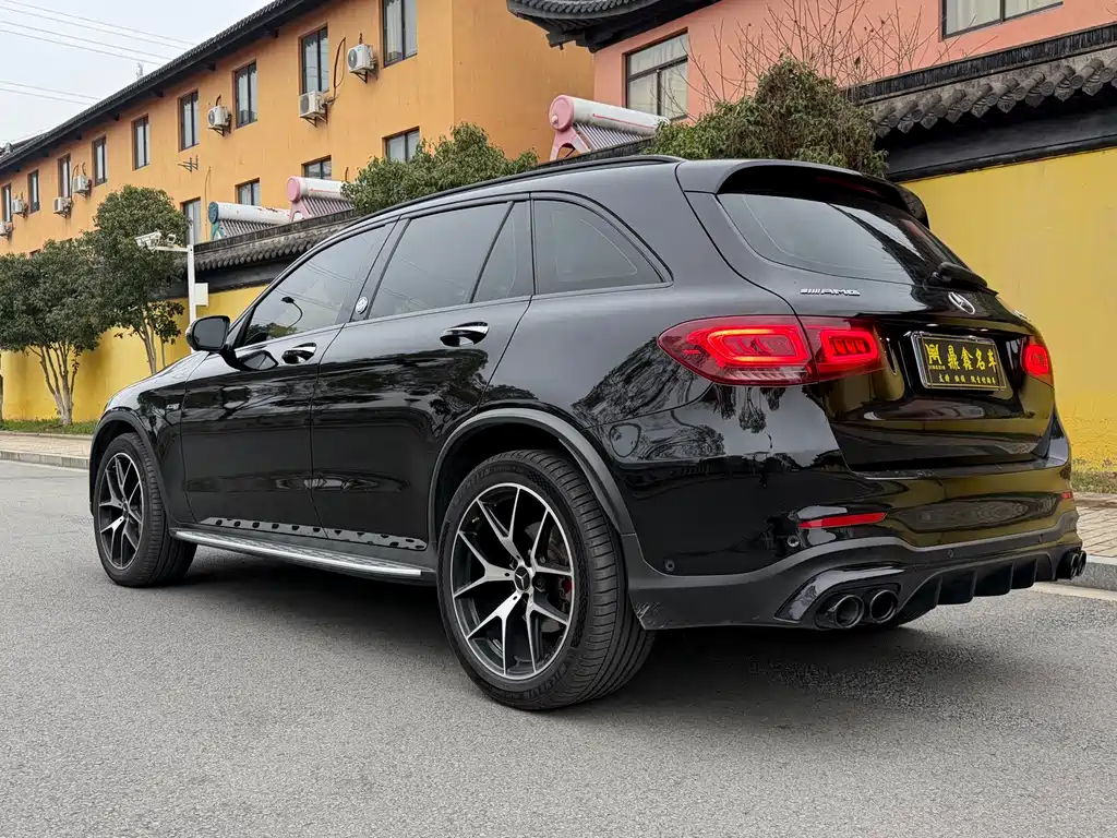 Mercedes-Benz GLC AMG 2023 — фото 10