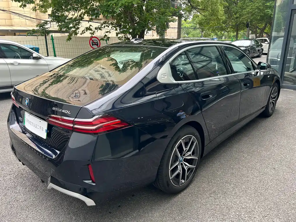 BMW i5 2025 — фото 7