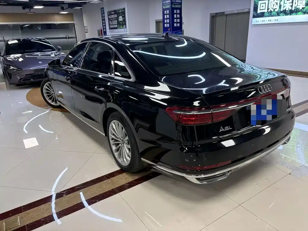 Audi A8 2021