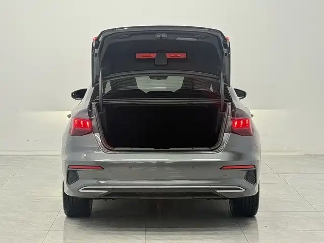 Audi A3 2021 — фото 10