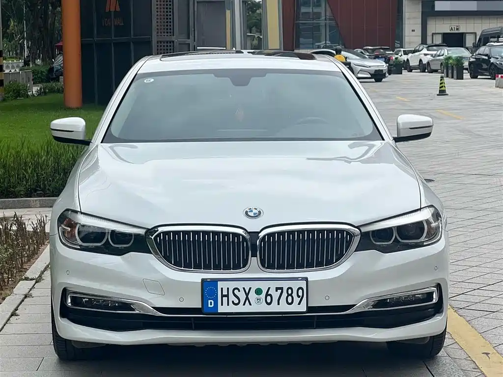 BMW 5 Series 2019 — фото 2