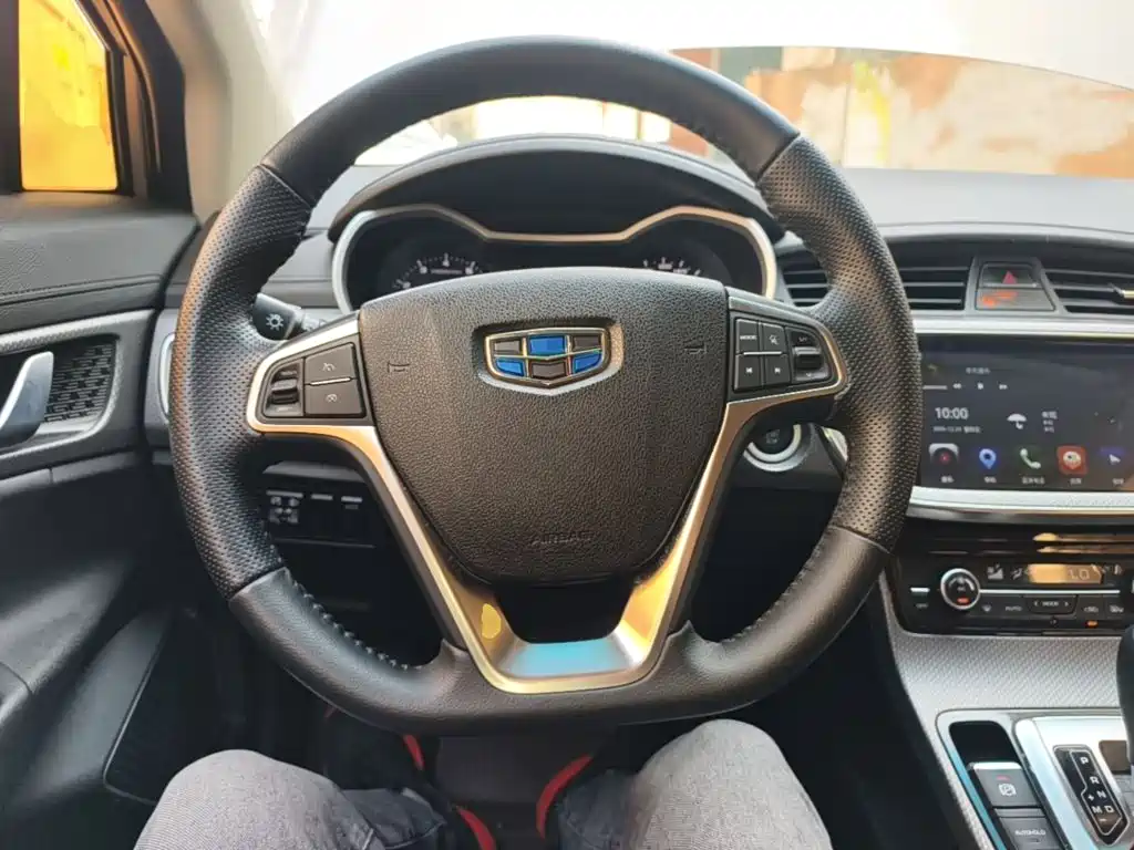 Geely Emgrand GS 2017 — фото 11