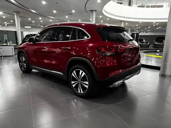 Mercedes-Benz GLA 2021