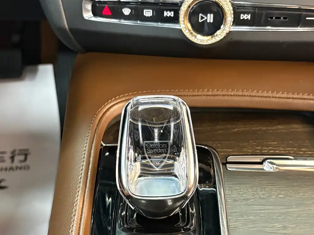 Volvo S90 2021 — фото 16