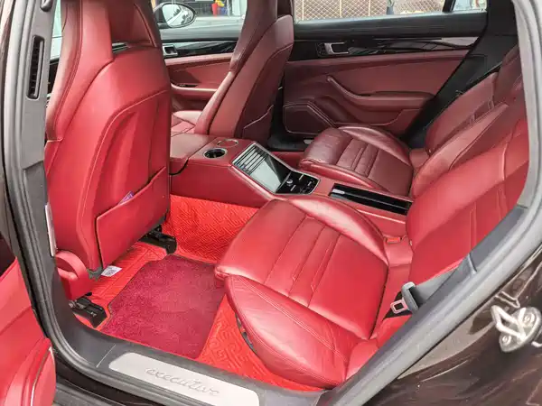 Porsche Panamera 2018