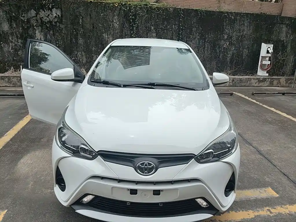 Toyota Yaris L 2019