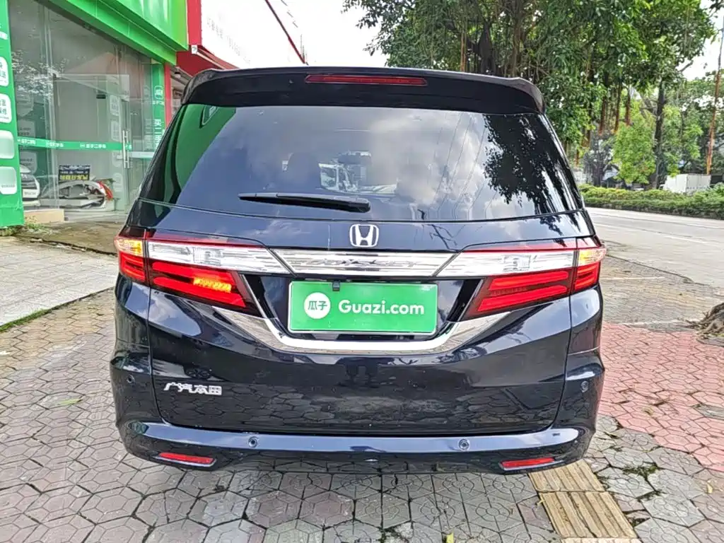 Honda Odyssey 2016 — фото 6