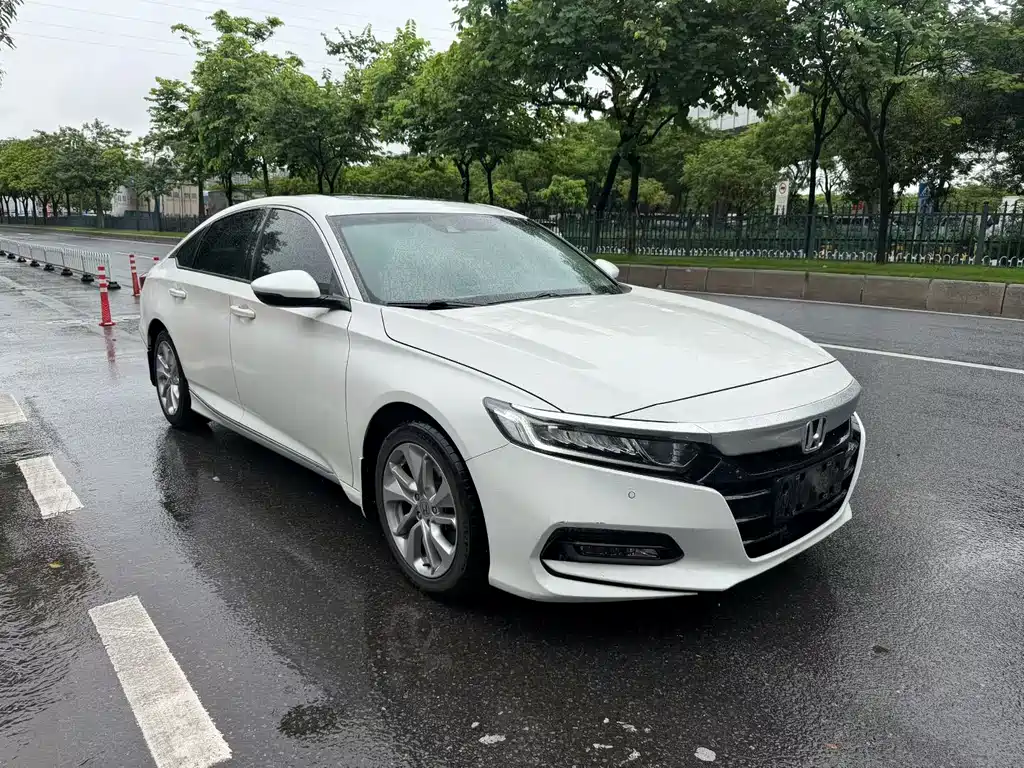 Honda Accord 2019 — фото 3