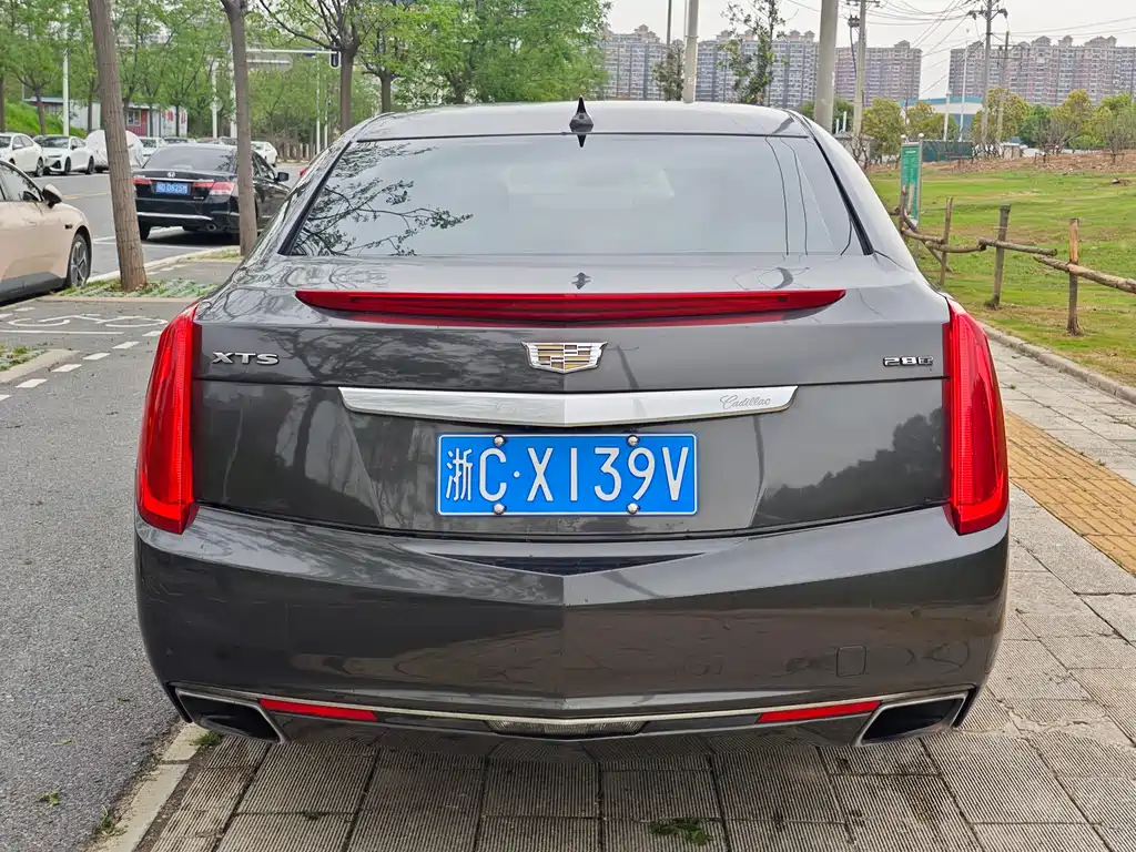 Cadillac XTS 2014 — фото 8