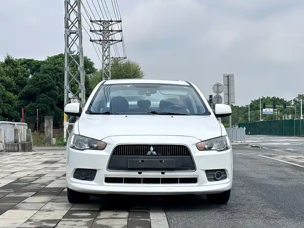 Mitsubishi Lancer EX 2014
