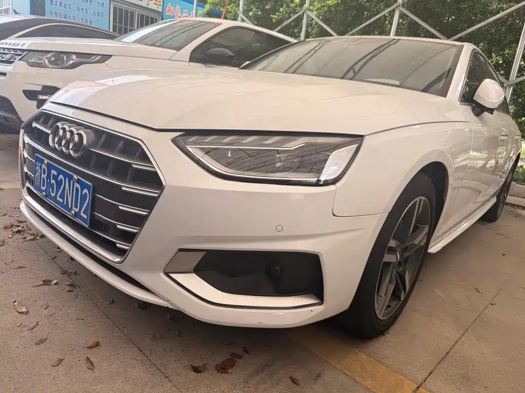 Audi A4L 2021