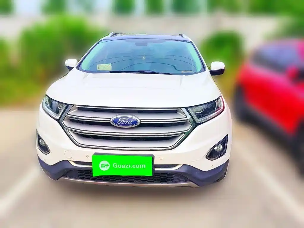 Ford Edge 2017 — фото 24