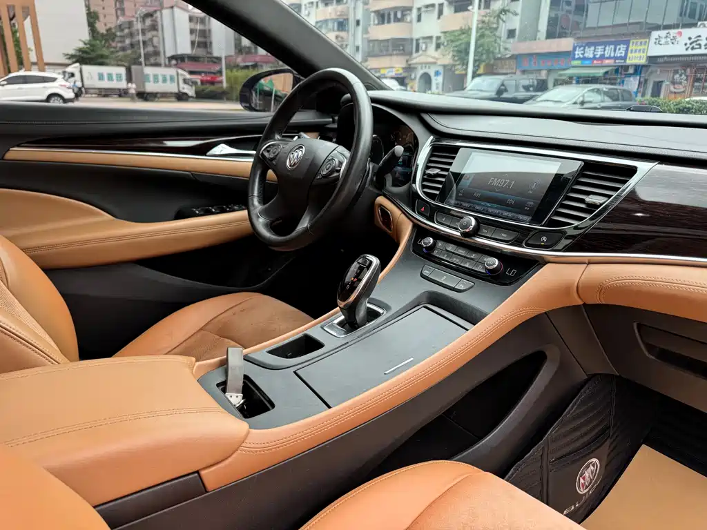 Buick LaCrosse 2017 — фото 13