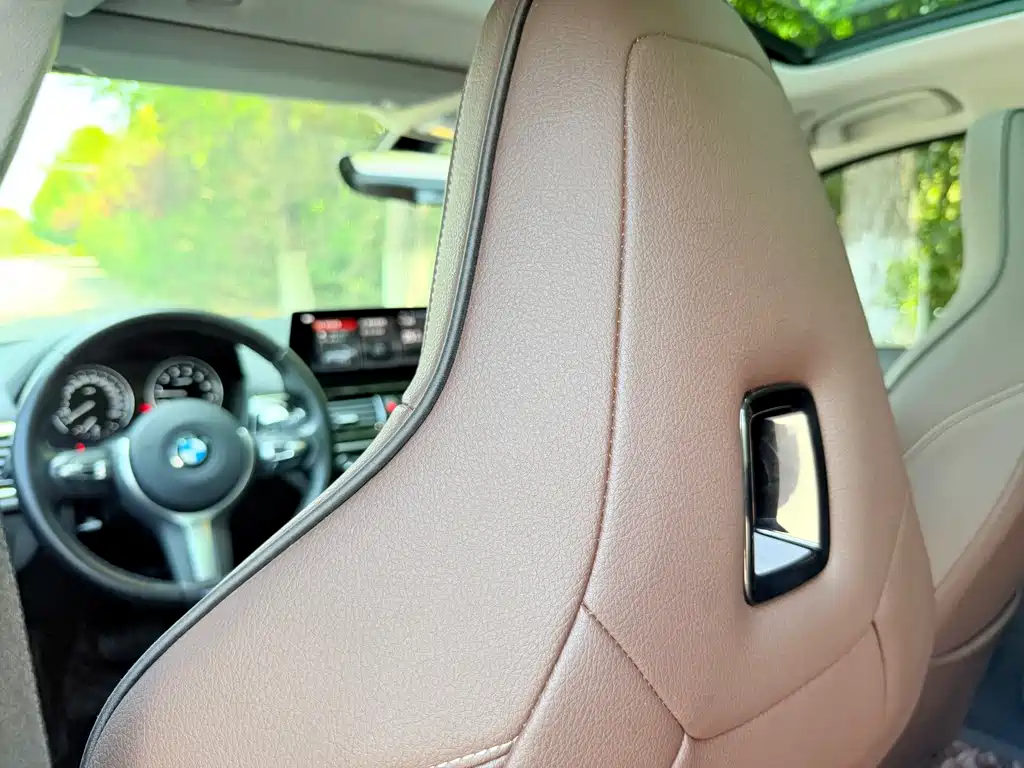 BMW 1 Series 2024 — фото 16