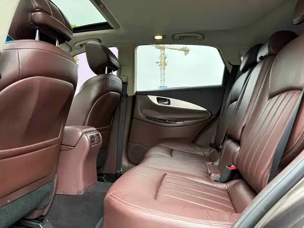 Infiniti QX50 2015