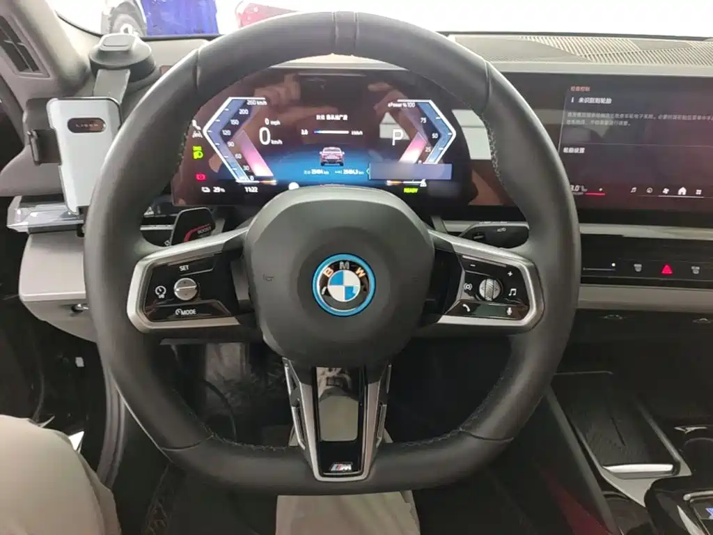 BMW i5 2025 — фото 7