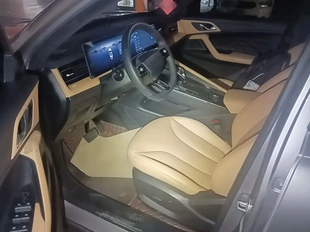 Roewe RX5 New Energy 2023 — фото 16