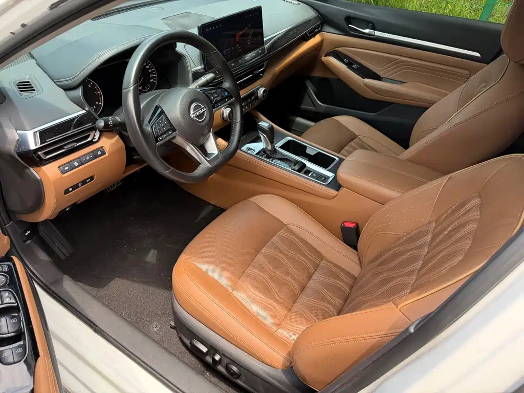 Nissan Teana 2023