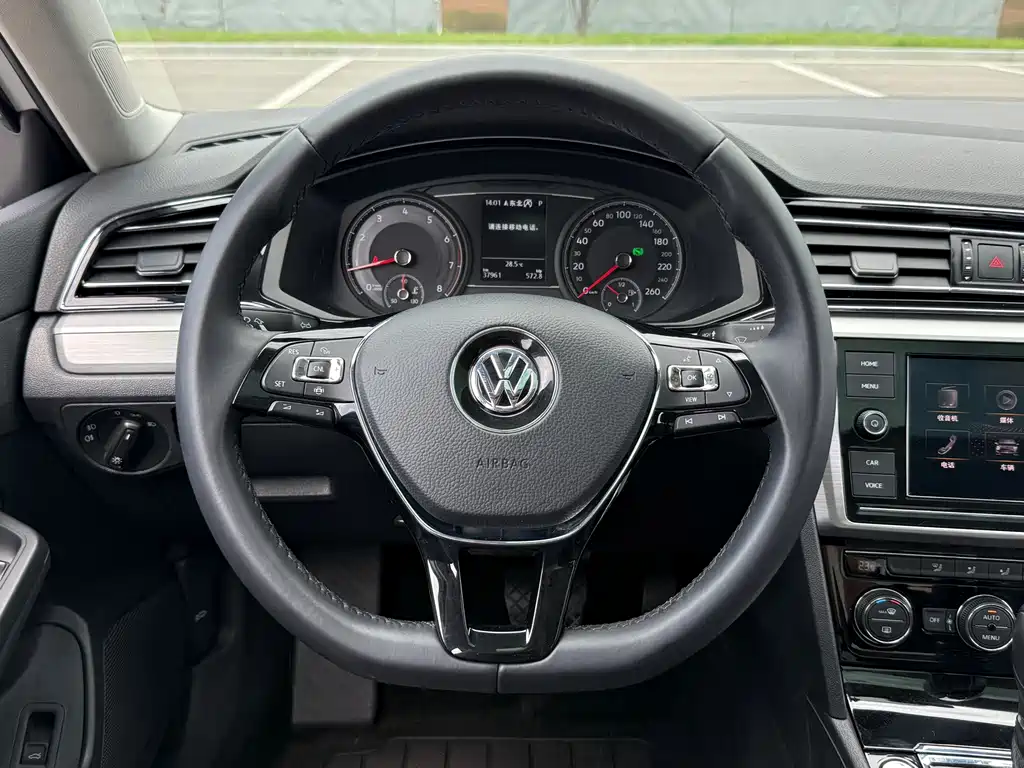 Volkswagen Lamando 2019 — фото 10