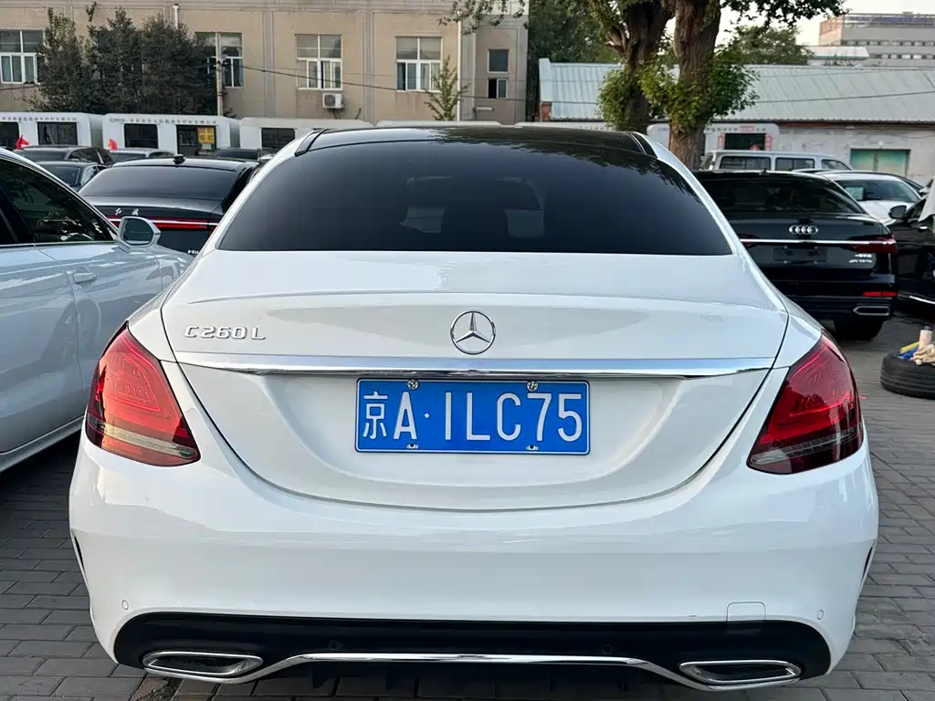Mercedes-Benz C-Class 2021