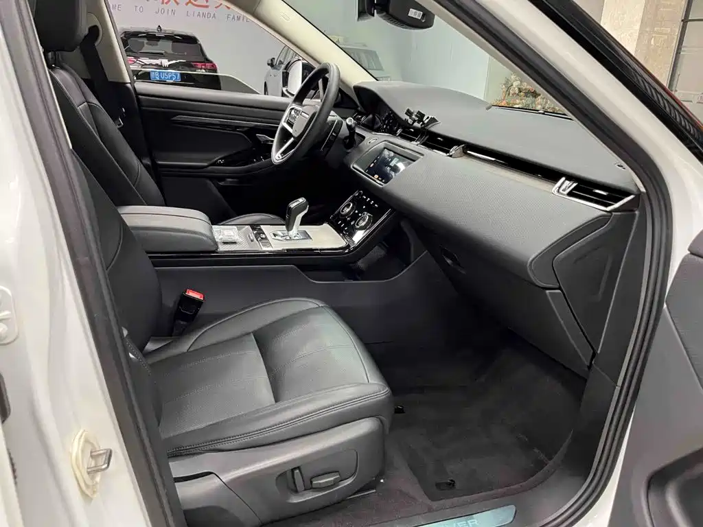 Land Rover Range Rover Evoque 2022 — фото 14