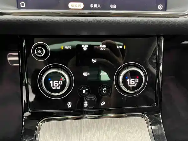Land Rover Range Rover Evoque 2022
