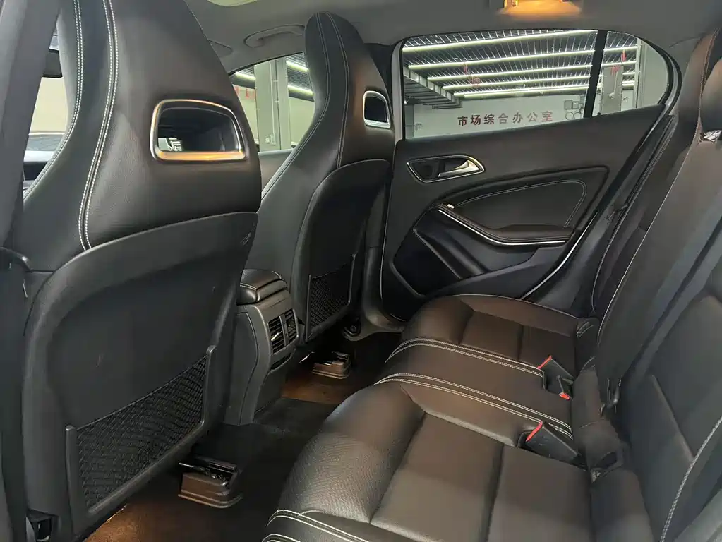 Mercedes-Benz GLA 2019 — фото 8