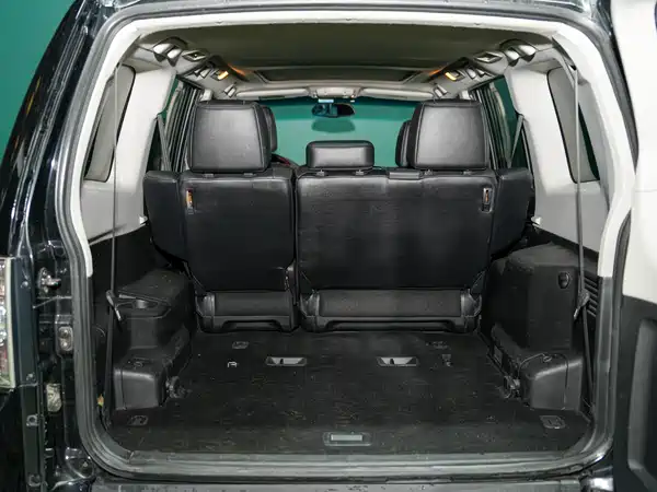 Mitsubishi Pajero 2010