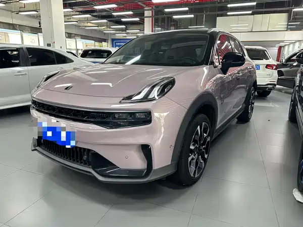 Lynk & Co 06 2023