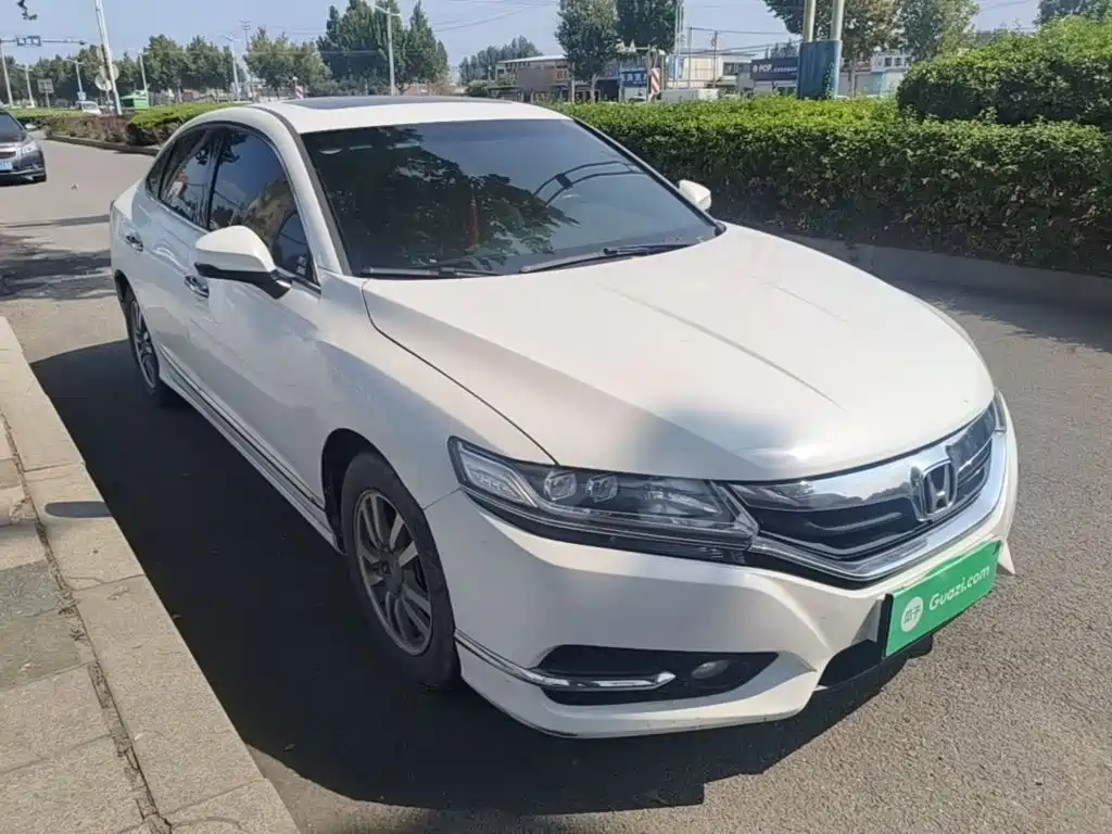 Honda Spirior 2015 — фото 4