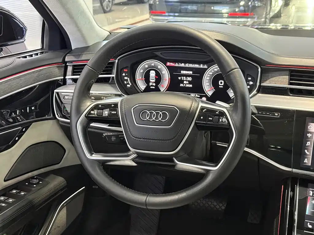 Audi A8 2021