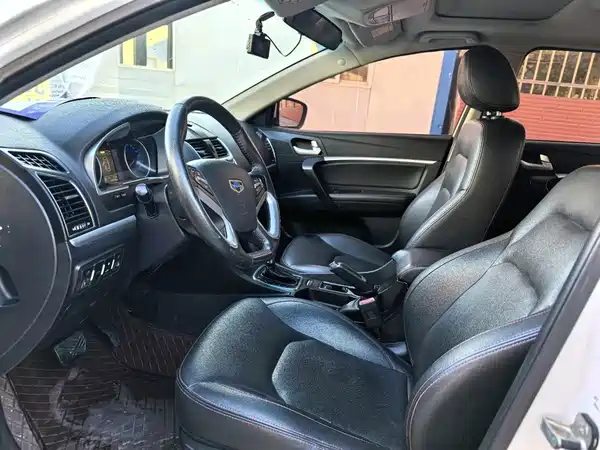 Geely Emgrand 2015