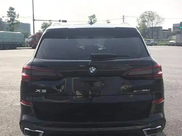 BMW X5 2023 — фото 8