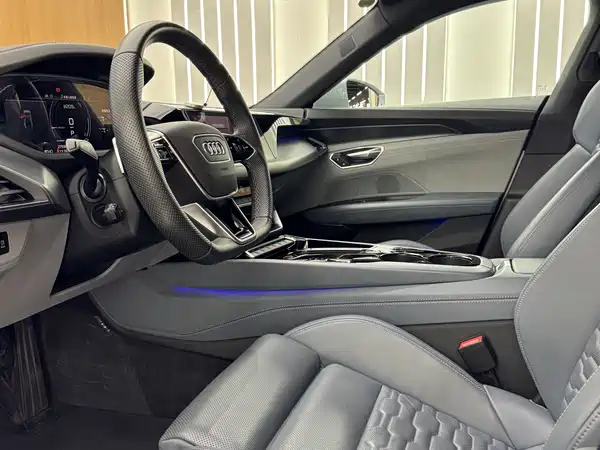 Audi e-tron GT 2023