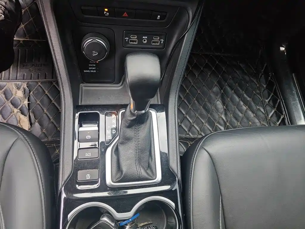 Jeep Grand Commander 2019 — фото 15
