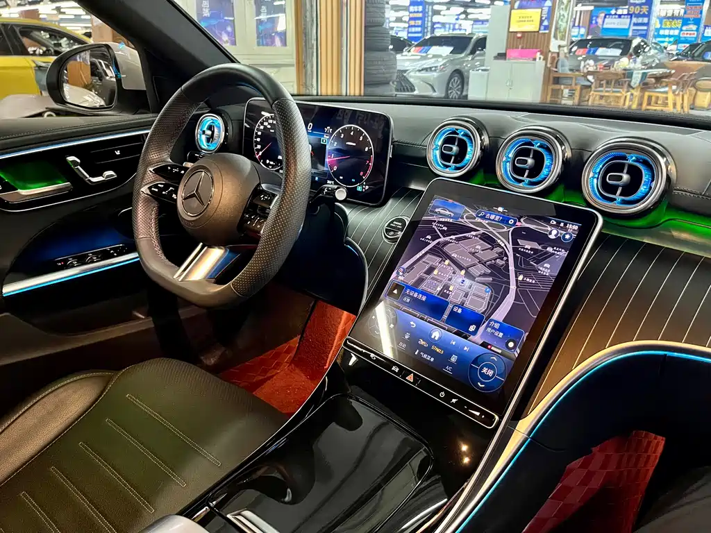 Mercedes-Benz C-Class 2023 — фото 14