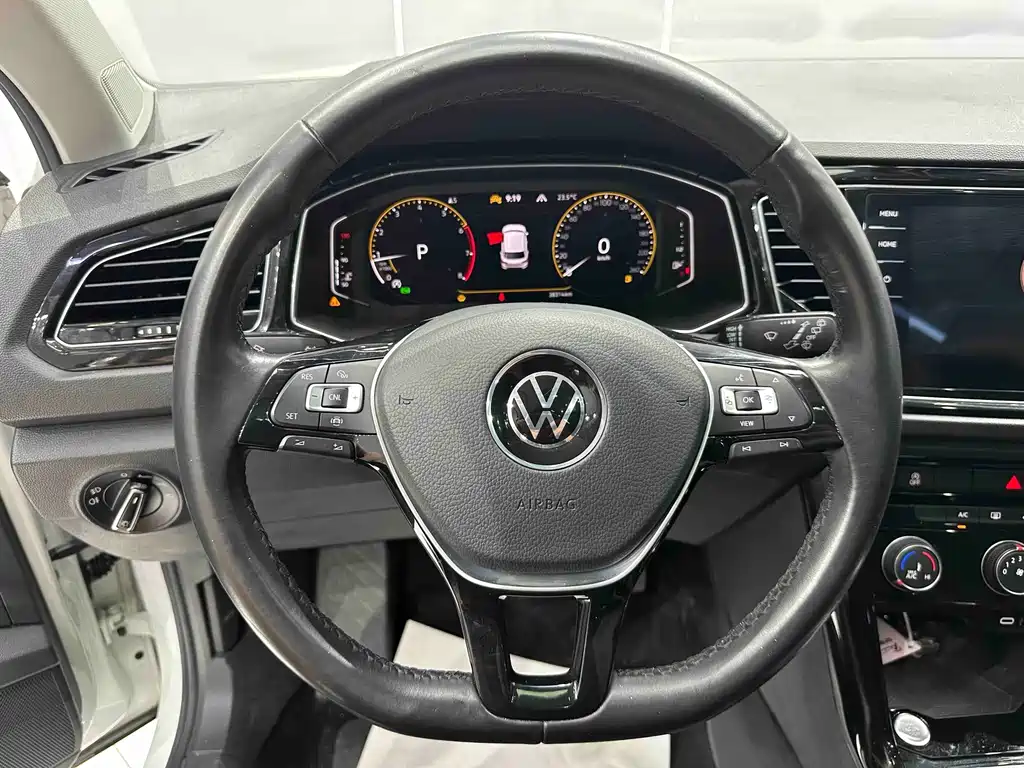 Volkswagen T-Roc 2022 — фото 14