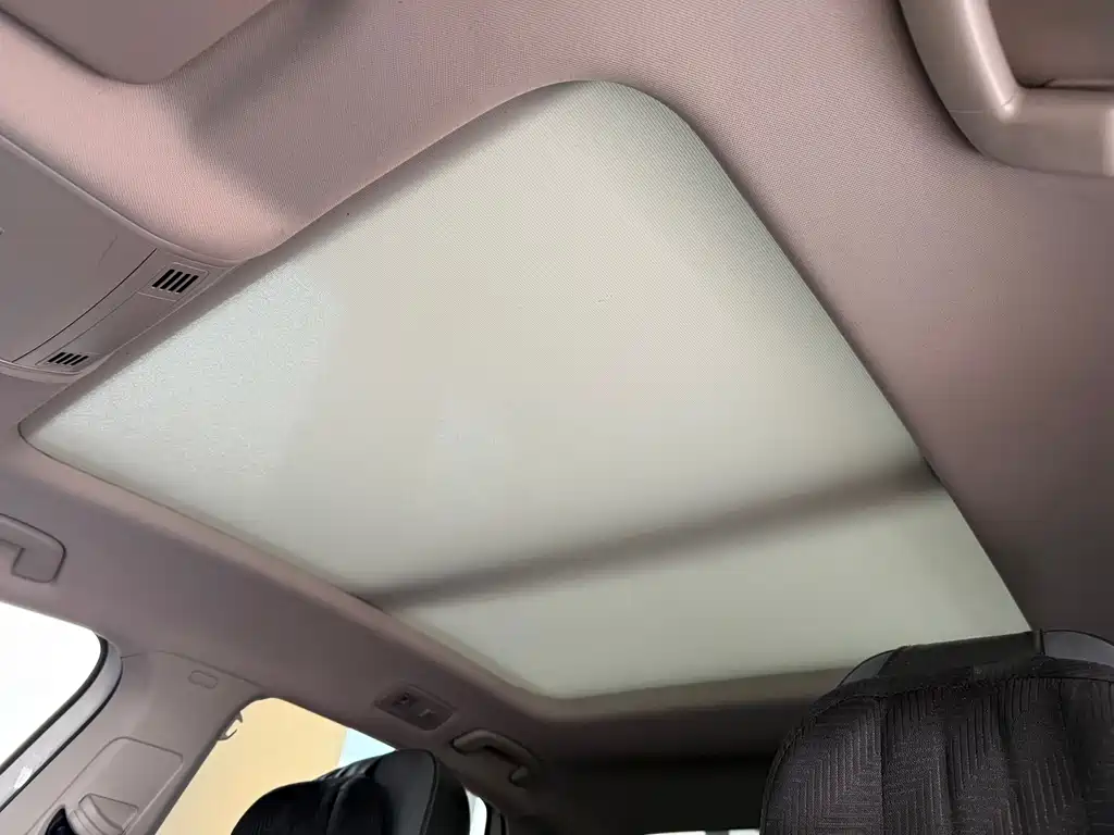 Volkswagen Sagitar 2022